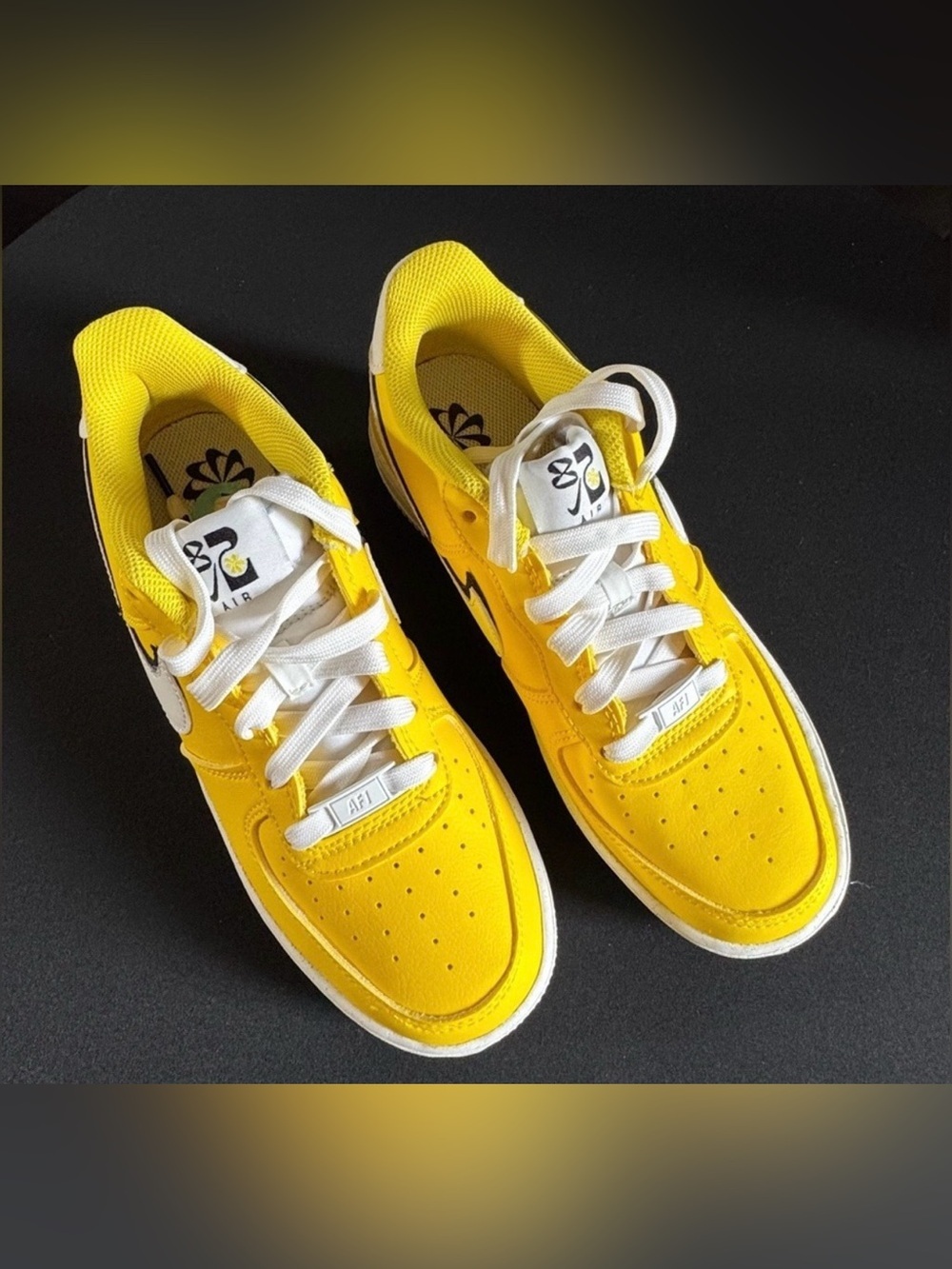 Nike Force 1 Lv8 '82 Women Sneakers - Yellow/white